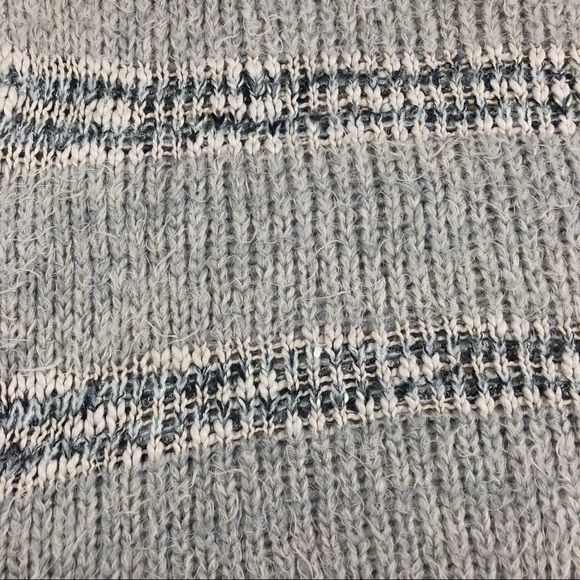 F21 Contemporary Neutral Oversized Knit Sweater - Picture 6 of 6